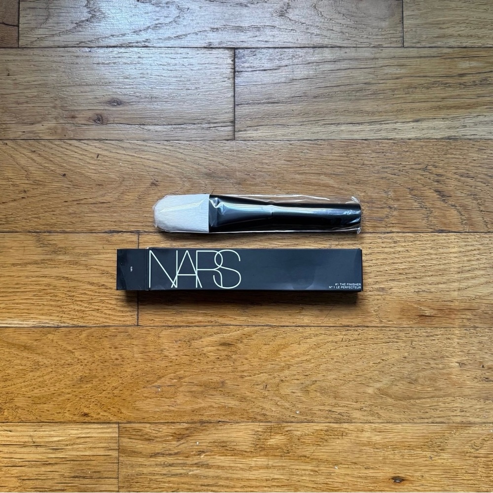 NWT NARS Cosmetics makeup brush bundle - Picture 6 of 16